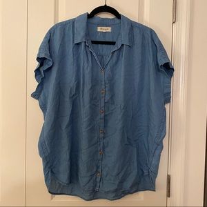 Madewell short sleeve chambray shirt